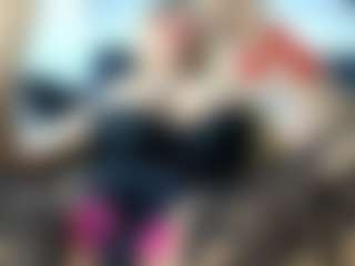 Live cam show with laura-fit - Smoking on 1on1-livenow