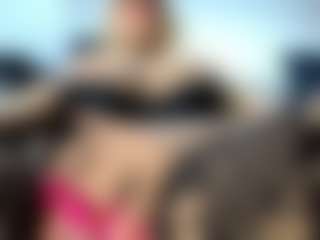 Live cam show with laura-fit - Facial Piercings on Latina Girls