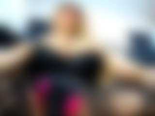Spettacolo in cam dal vivo con laura-fit - Drinking su Camsoda