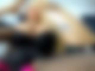 Live cam show with laura-fit - Brown Eyes on Camsoda