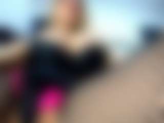 Live cam show with laura-fit - Green Eyes on Cam Slut