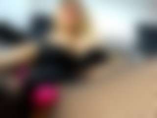 Live cam show with laura-fit - Latina on Camsoda | colombia