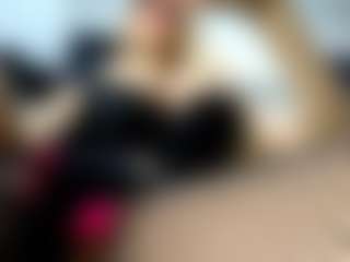 Live cam show with laura-fit - Big Balls on fapnchat
