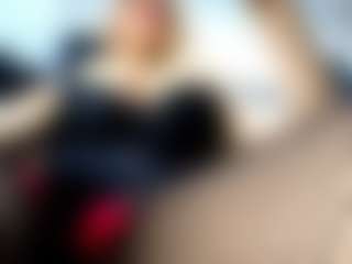 Live cam show with laura-fit - Gray Eyes on Camsoda