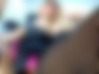 Live cam show with laura-fit - Big Cock on livesuperchat.net