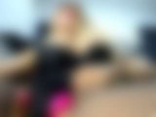 Live cam show with laura-fit - Brown Eyes on StripNow