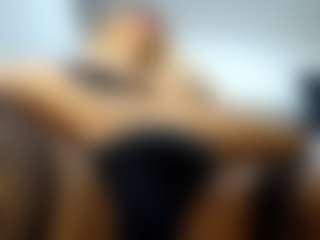 Live cam show with laura-fit - Drinking on Camsoda