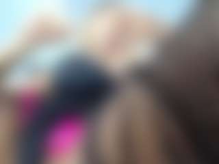 Live cam show with laura-fit - African on liverealitysex.com | colombia