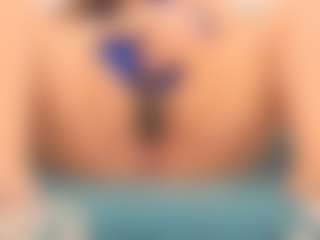Live cam show with Mya - Brown Eyes on eurowanks.com