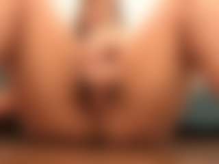 Live cam show with Mya - Lingerie on hotwifechat.live
