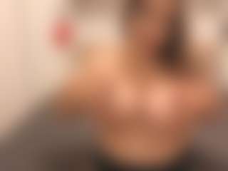 Mya's Live Sex Cam Show