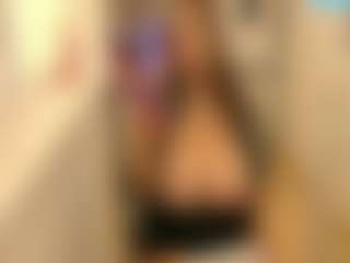 Mya's Live Sex Cam Show