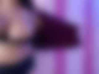 Live cam show with xelenagomez2026 - Mature on CamClone