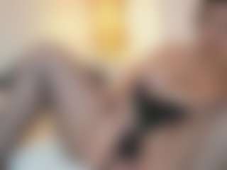 Live cam show with AdelineRosa - Orgasm on SxyPornLive