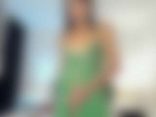 Live cam show with Isis-shine - Tease on AdultVida.com