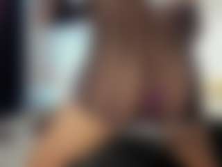 Live cam show with Isis-shine - Tease on Camsoda