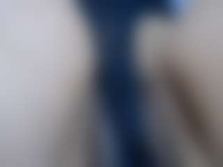 Live cam show with lunatamara - Mature on CamClone