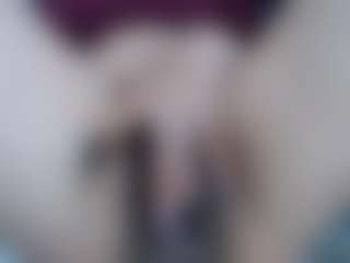 Live cam show with lunatamara - Middle Aged on liverealitysex.com