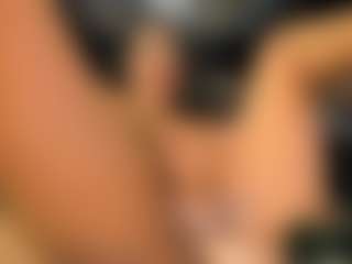 Live cam show with XimenaParker - Shaved Pussy Curvy on CamClone