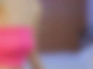 Live cam show with Xonalenei - Teasing on Camsoda