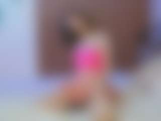 Live cam show with Xonalenei - Flash on Camsoda