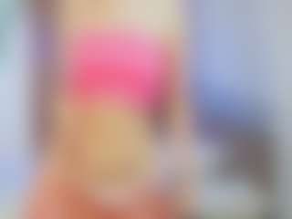 Live cam show with Xonalenei - Teasing on Camsoda