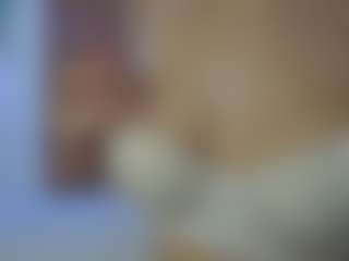 Live cam show with Xonalenei - Teasing on Camsoda