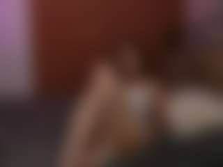 Live cam show with Xonalenei - Tongue on Camsoda