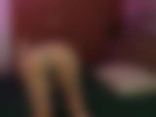 Live cam show with Xonalenei - Kisses on Camsoda