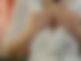 Live cam show with Xonalenei - Upskirt on Gym Cam Girls