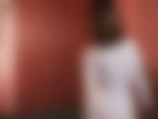 Live cam show with Xonalenei - Spanks on Cam Slut
