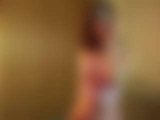 Live cam show with Xonalenei - Glasses on milfzrlive.com