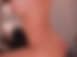 BellaThompson's Live Sex Cam Show