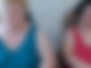 Live cam show with BertieAdeline - Tease on CamClone