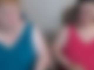 Live cam show with BertieAdeline - Flashing on SxyPornLive
