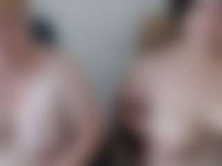 Live cam show with BertieAdeline - Eating Pussy on SinfulBabes