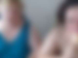 BertieAdeline's Live Sex Cam Show
