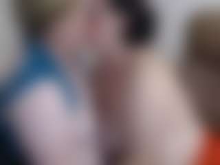 BertieAdeline's Live Sex Cam Show