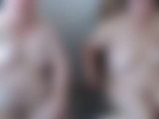 Live cam show with BertieAdeline - Big Ass on Camsoda