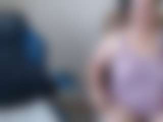 Live cam show with BertieAdeline - Brown Eyes on Uber Horny