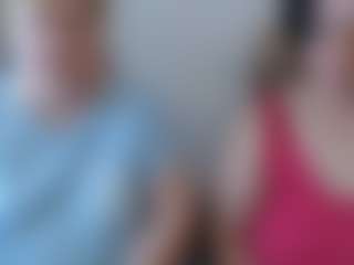 Live cam show with BertieAdeline - Mature on xDating