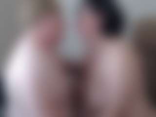 Live cam show with BertieAdeline - Blonde Hair on Camsoda