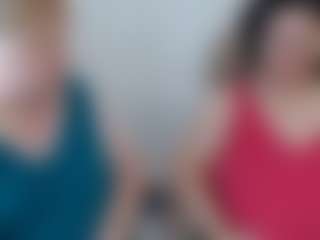 Live cam show with BertieAdeline - Mature on intimatelivegirls.com