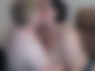 BertieAdeline's Live Sex Cam Show