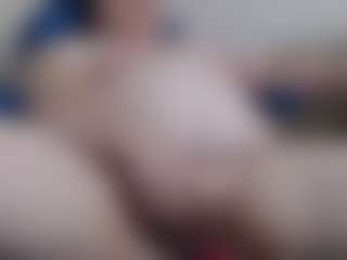 BertieAdeline MILF webcam performer live streaming