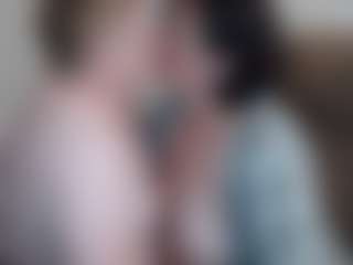Live cam show with BertieAdeline - Brown Hair MILF on Camsoda