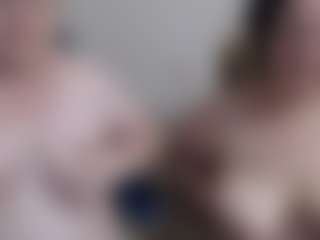 Show in cam erotica live di BertieAdeline