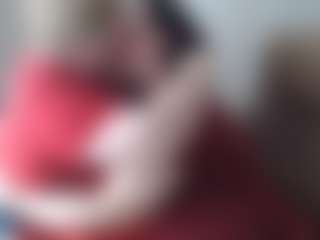 Spettacolo in cam dal vivo con BertieAdeline - Toys MILF su Camsoda