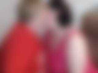 Live cam show with BertieAdeline - Blonde Hair on x69.live