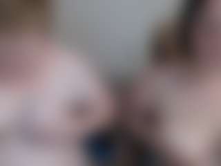 BertieAdeline's Live Sex Cam Show